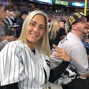 Meet your Posher, Antonella